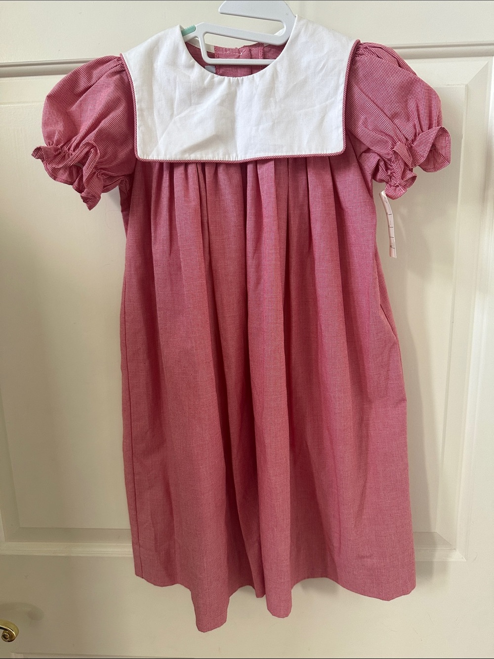 Classic Red checked Girls' Dress with White Collar size 4 NWT